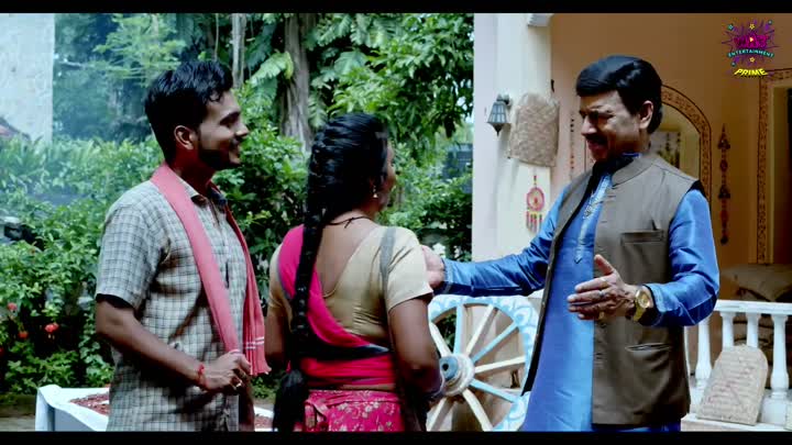 Screenshot Of Firangi Thakurian (2024) Hindi Season 02 Part 01 WOW Entertainment WEB Series