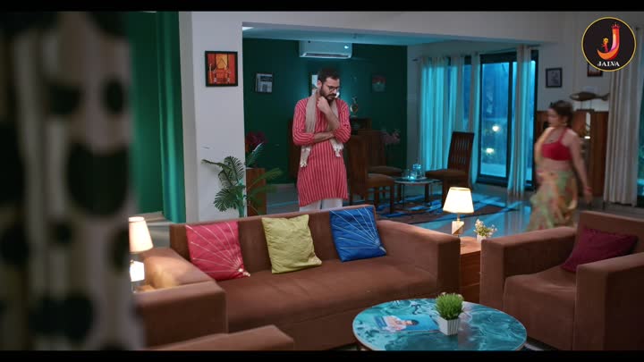 Screenshot Of Garam Masala (2024) Hindi Season 01 Part 1 Jalva WEB Series