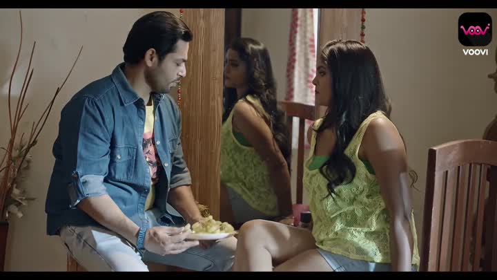 Screenshot Of Jaan Bujh Kar (2023) Season 2 Episode 1 Hindi Voovi Web Series