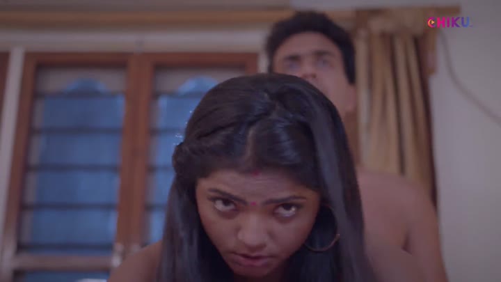 Screenshot Of Panty Chor (2023) Hindi Season 01 Part 01 Chiku WEB Series